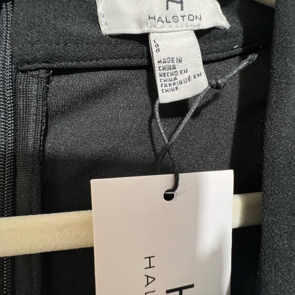 H Halston Short Sleeve Pleated Neck Dress - Picture 4 of 4